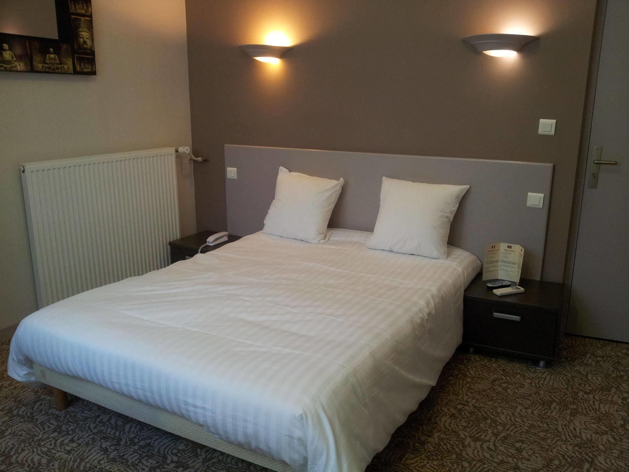 Hotel Le Chapon Fin Moissac Kültér fotó