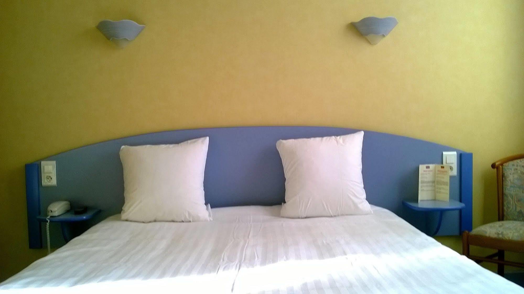 Hotel Le Chapon Fin Moissac Kültér fotó
